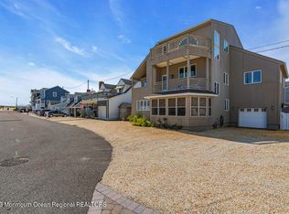 49 Boatmans Rd, Lavallette, NJ 08735