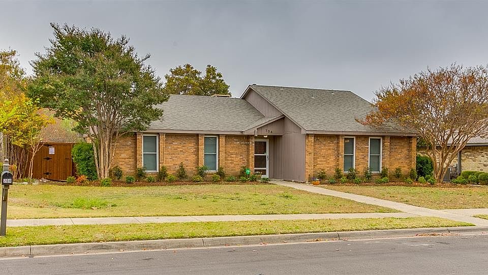1st image of 704 High Meadow Dr