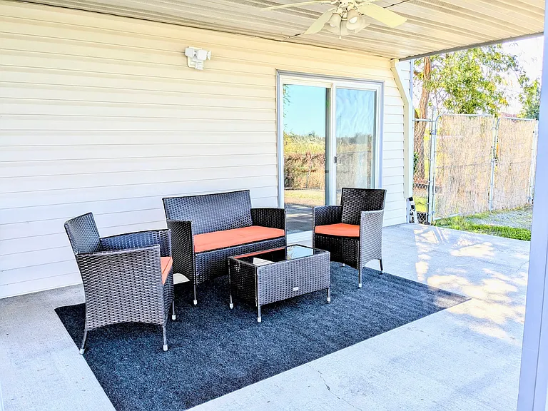1510 S Lakeway Dr — Photo 9