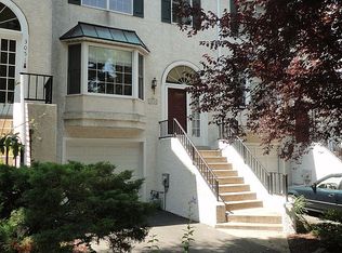 3053 Mitchell Ct, Lafayette Hill, PA 19444