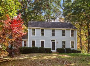 3 Richard Rd, Hopedale, MA 01747