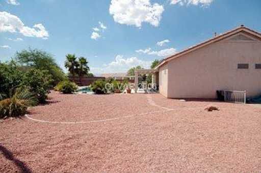 side yard