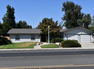 3138 W Mill Creek Dr, Visalia, CA 93291