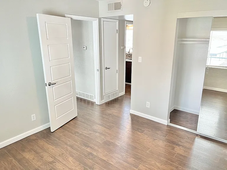 Melrose 36 Place — Photo 47