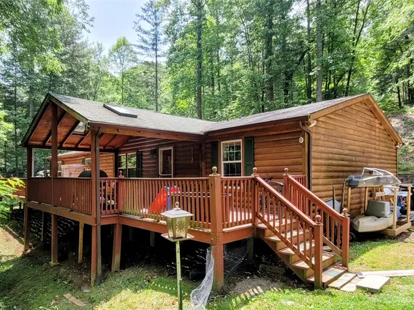 184 Green Leaf Dr, Sylva, NC 28779