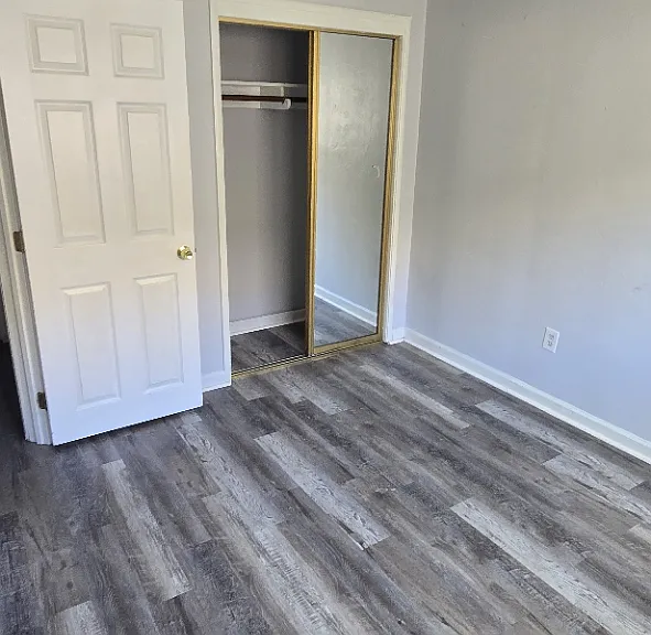 Eaton Terrace Apartments — Photo 19
