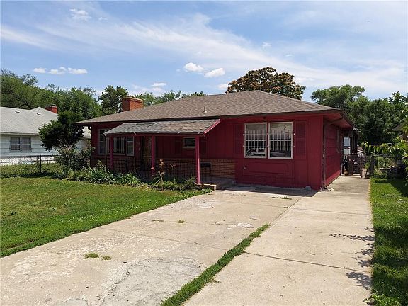 2nd image of 4705 E 6th St