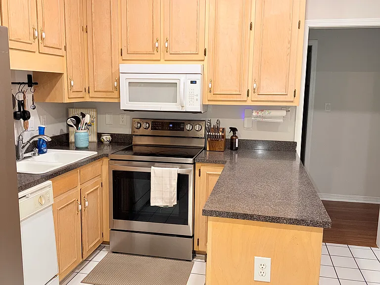6306 Burnham Wood Pl — Photo 6