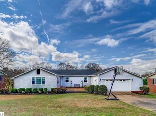 210 Overhill Dr, Duncan, SC 29334