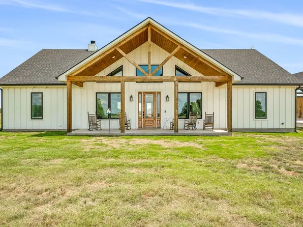 429 W Brown St, Lipan, TX 76462