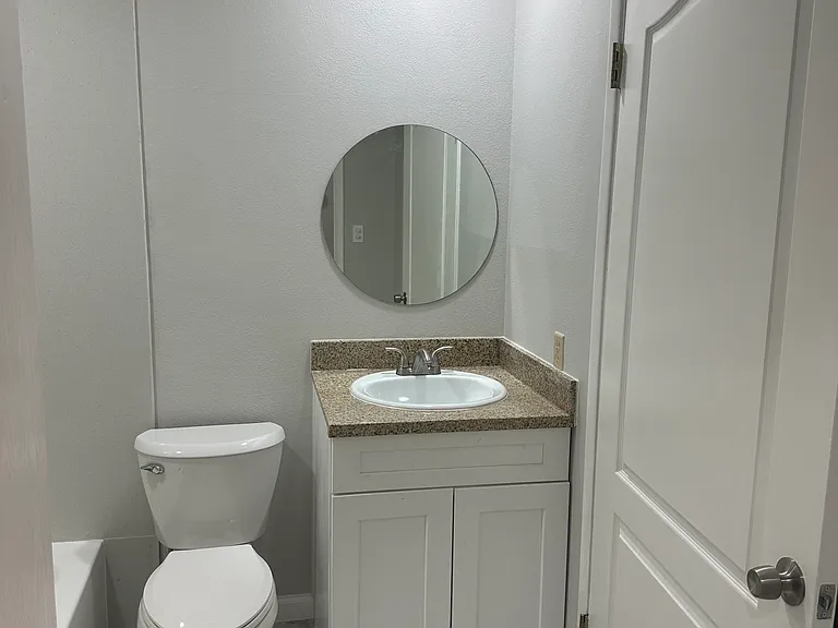 8044 N El Dorado St — Photo 5