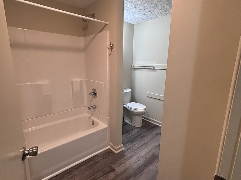 110 Rosewood Ln #A — Photo 7