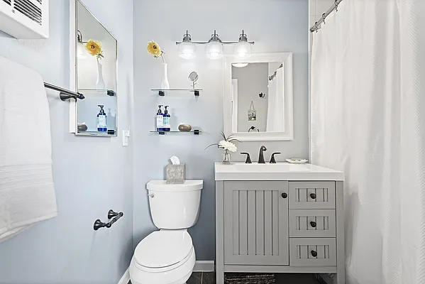 Sold by Compass | media 7