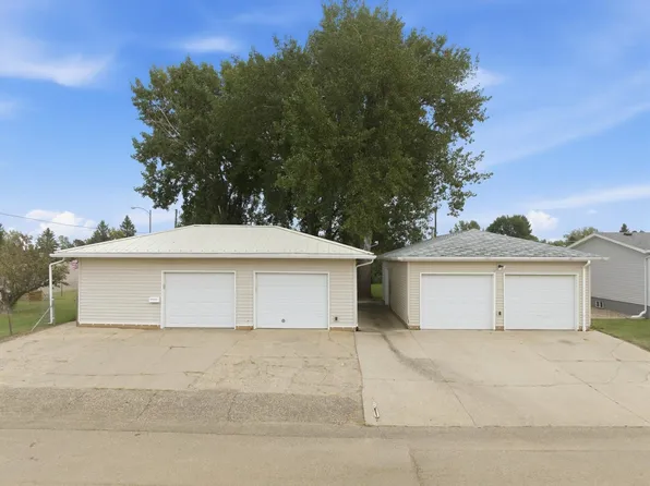 100 29th Ave SE, Minot, ND 58701