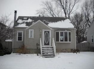 3455 N Schultz Dr, Lansing, IL