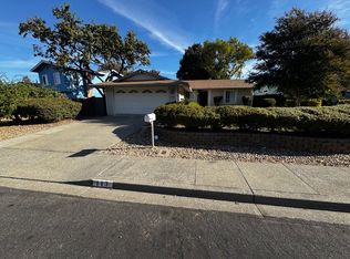 113 Dundee Ct, Vacaville, CA 95687