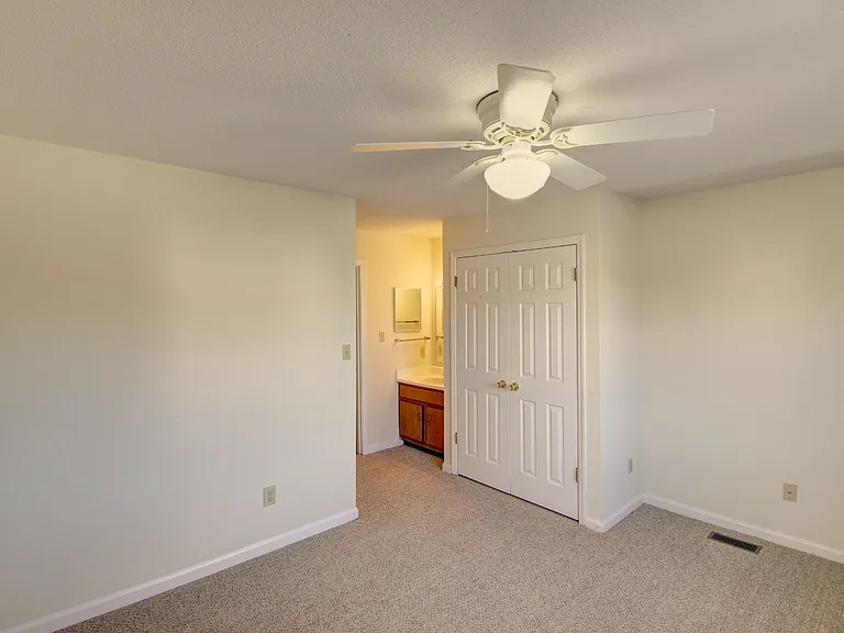 988 Clarizz Blvd S — Photo 23