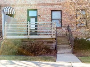 25 W Commercial St APT 4, Waterloo, IA 50701