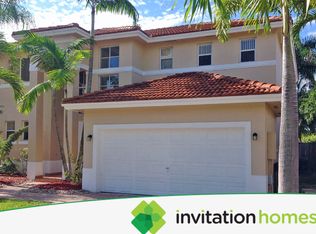 15902 SW 66th Ter, Miami, FL 33193