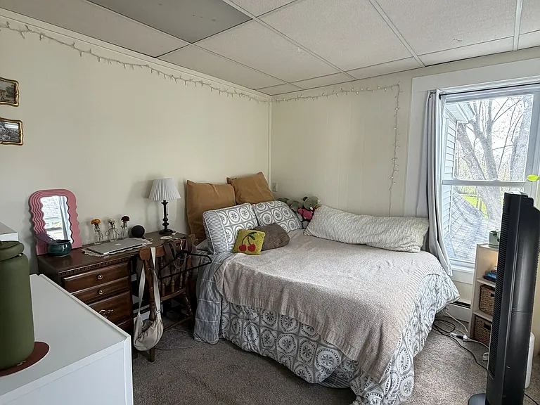 251 Locust St — Photo 18