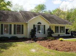 684 Ridge Rd, Cheraw, SC 29520