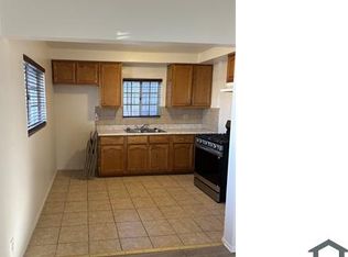632 1/2 W 84th St #2, Los Angeles, CA 90044