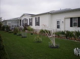 2102 Blossom Ln, Belvidere, IL 61008