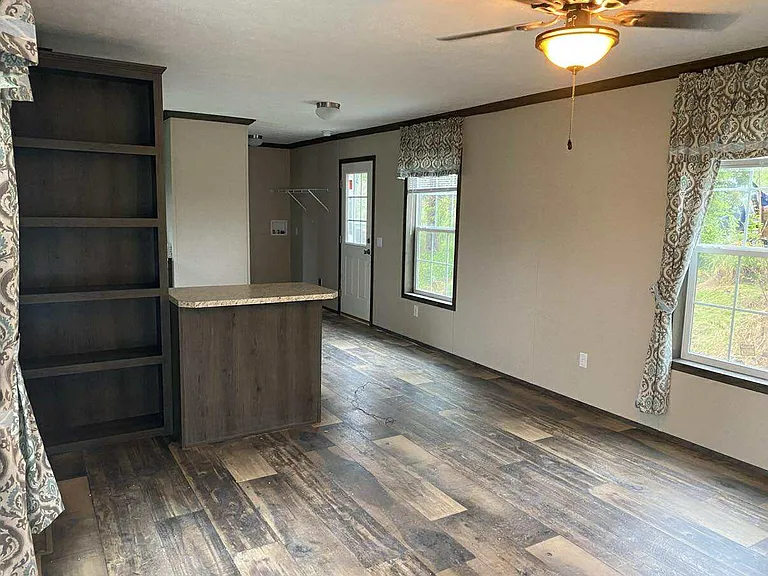 42 Pequea Blvd — Photo 3