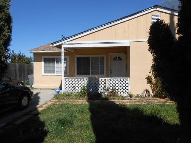 1st image of 106 Luna Dr