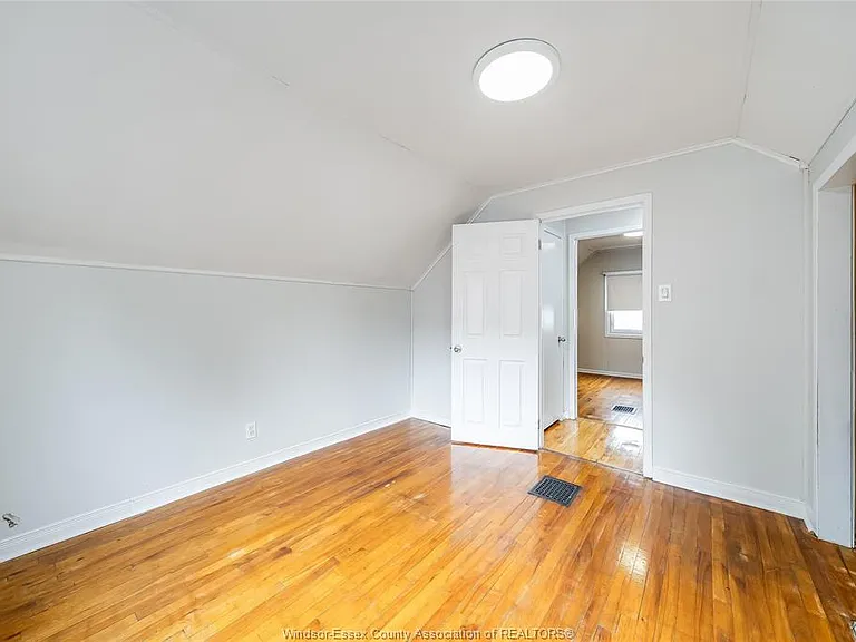 1944 George Ave — Photo 14