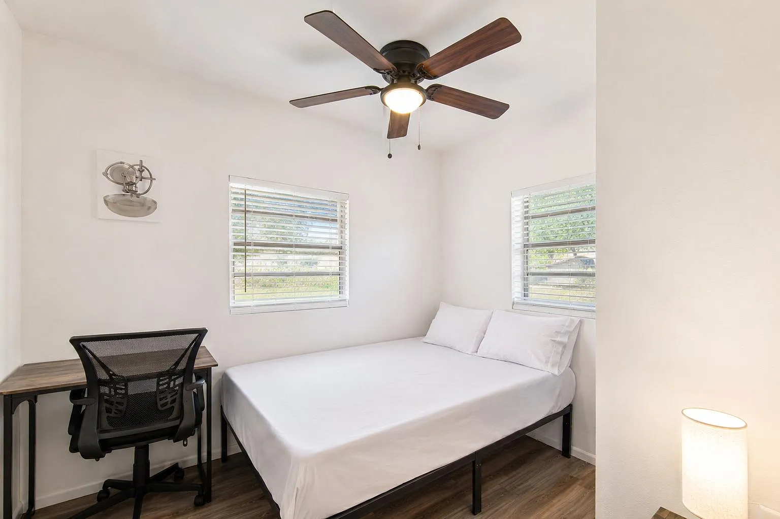 4 bed, 3.0 bath, 1900 sqft, $905 — Photo 1