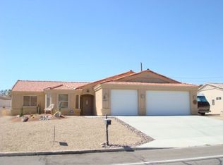 2411 Rainbow Ave N, Lake Havasu City, AZ 86403