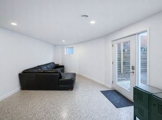 805A N Main St #A, Fairfield, IA 52556