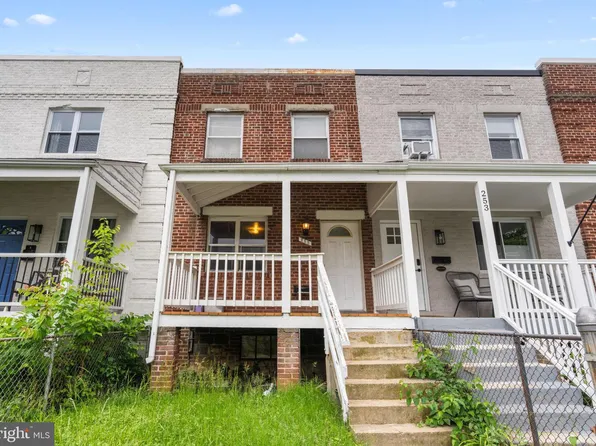 255 Evans Ln, Alexandria, VA 22305