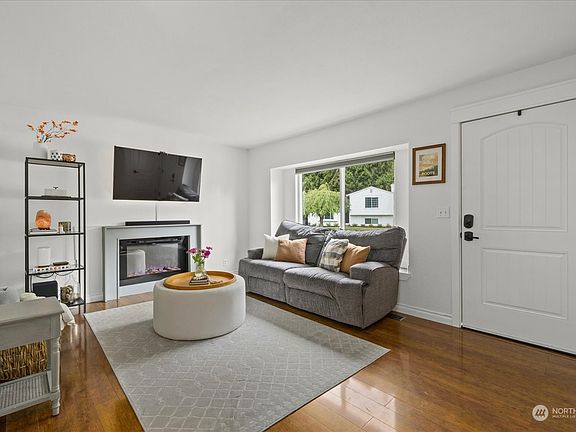 3rd image of 12917 58th Avenue SE