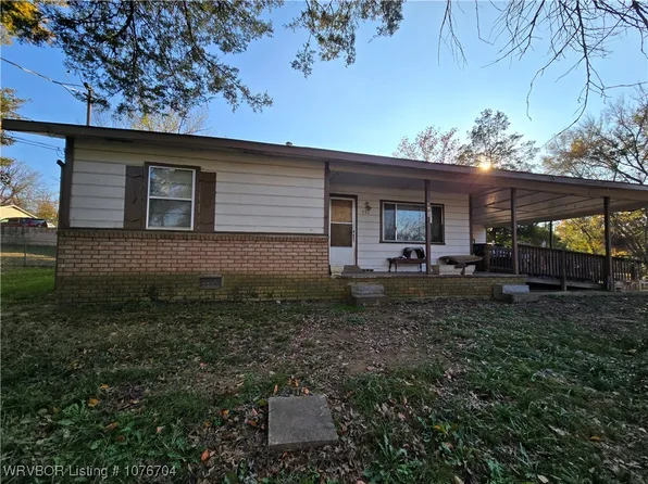 602 Cartwright St, Van Buren, AR 72956