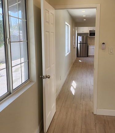 3rd image of 950 N Kingsley Dr