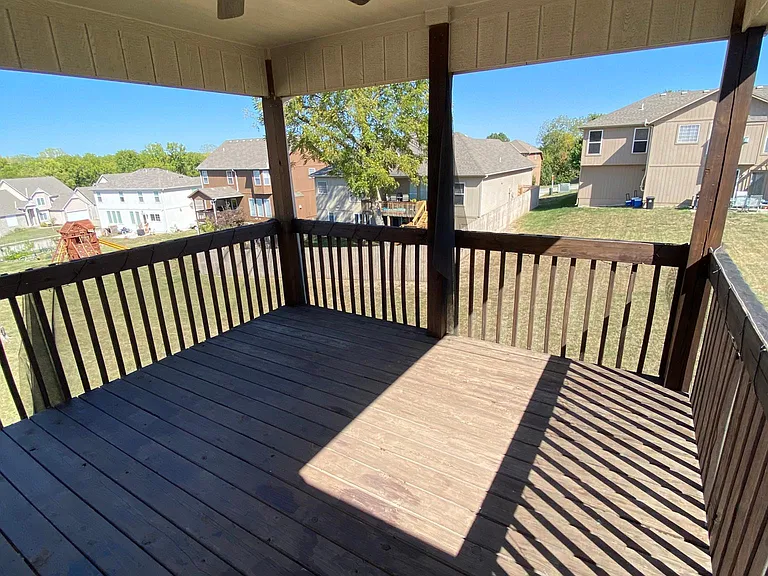 12213 Bennington Ave — Photo 12