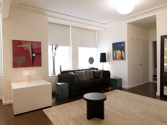 2nd image of 55 Wall St APT 815