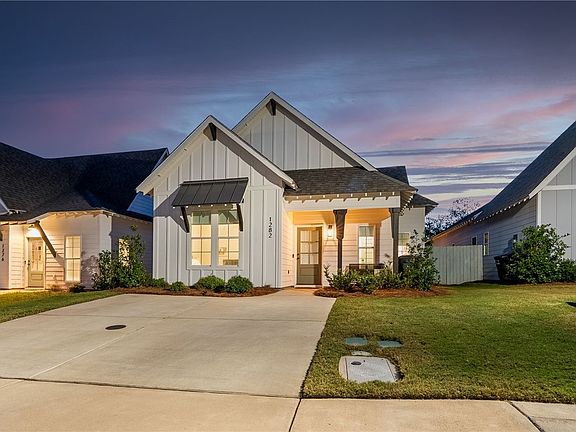 2nd image of 1282 Woodland Cir