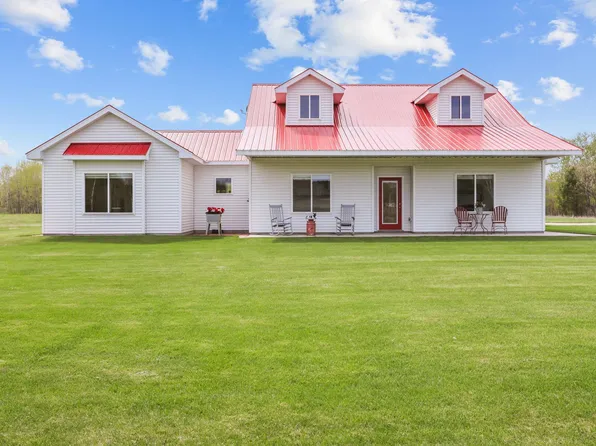 25606 Xeon St NW, Isanti, MN 55040