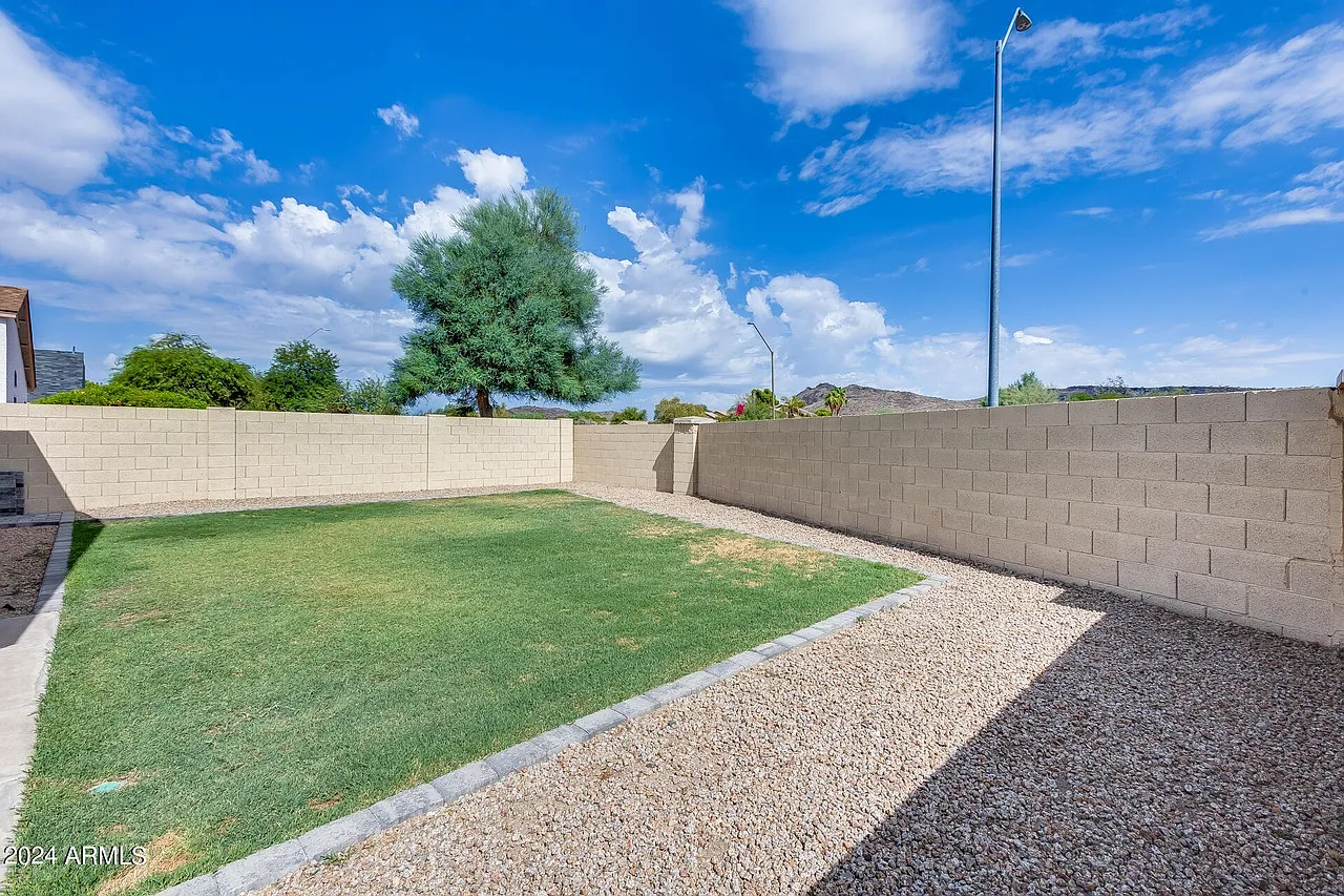 4020 W Villa Linda Dr — Photo 2