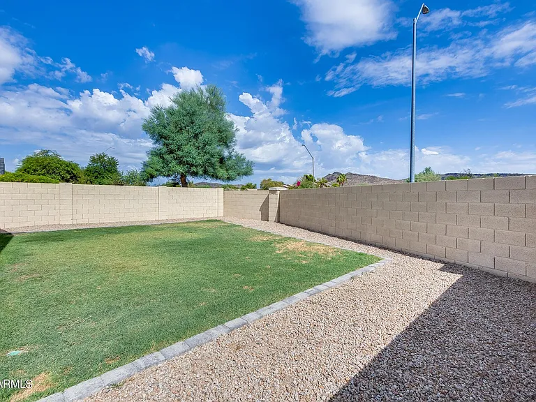 4020 W Villa Linda Dr #1 — Photo 2