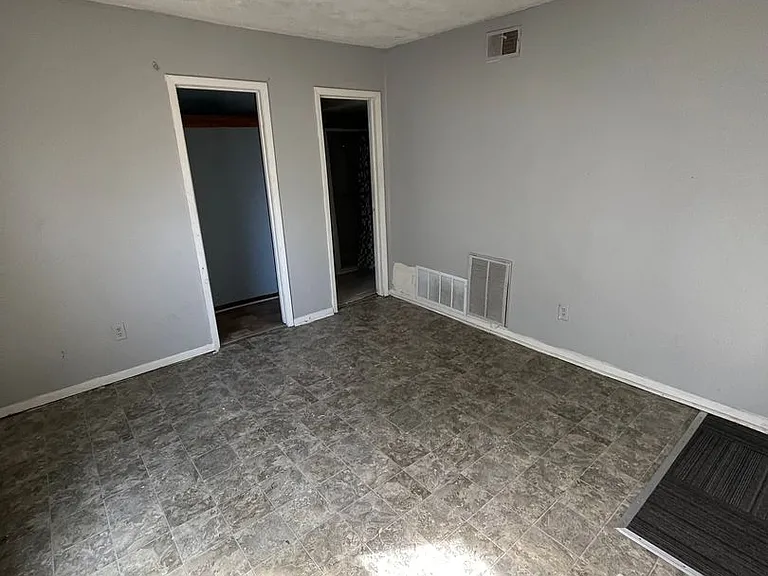 76 Mulberry St — Photo 3