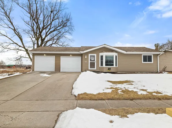 714 Garden Rd, Ames, IA 50010