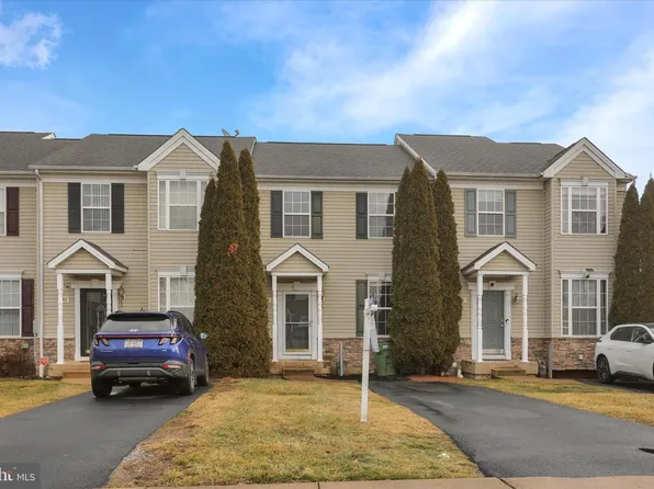 164 Bruaw Dr, York, PA 17406