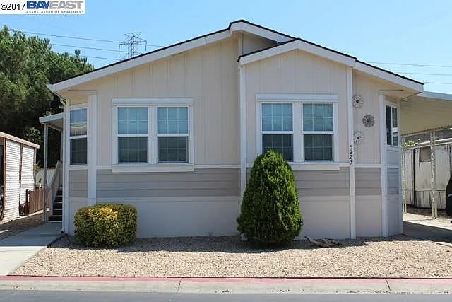 5223 Sundance Dr photo 1
