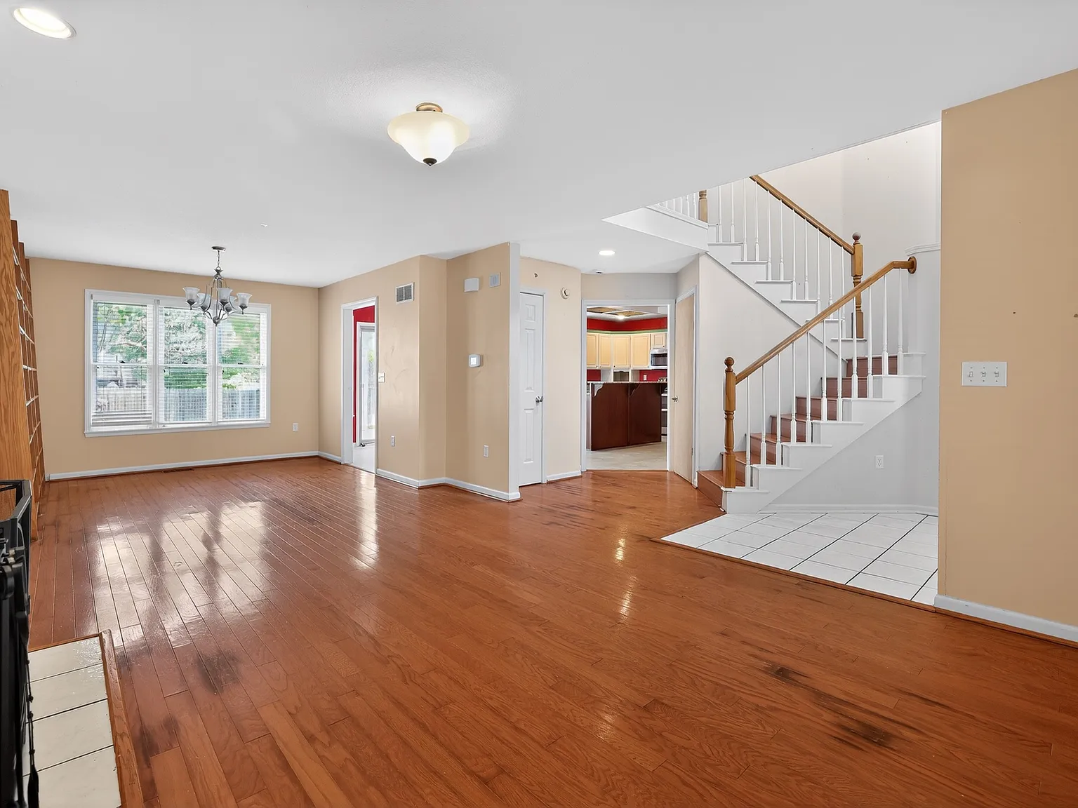 3 bed, 2530 sqft, $2,800 — Photo 4