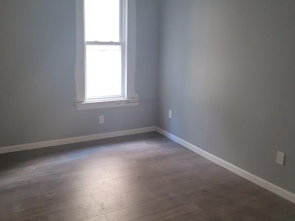 5th image of 424 Prospect St Floor 1