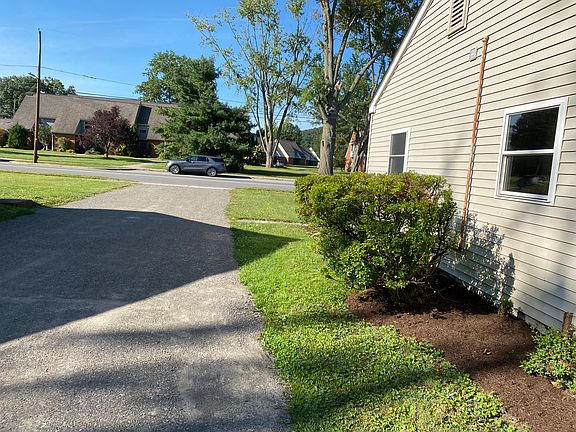 4th image of 2058 Lincoln Dr